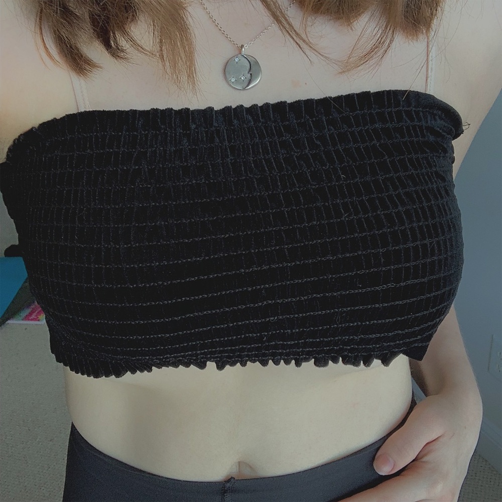 🌻black velvet bandeau crop top bra with ruching🌻